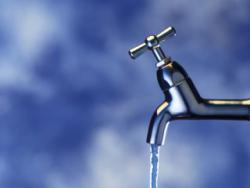 З сьогоднішнього дня україці платитимуть за воду більше 